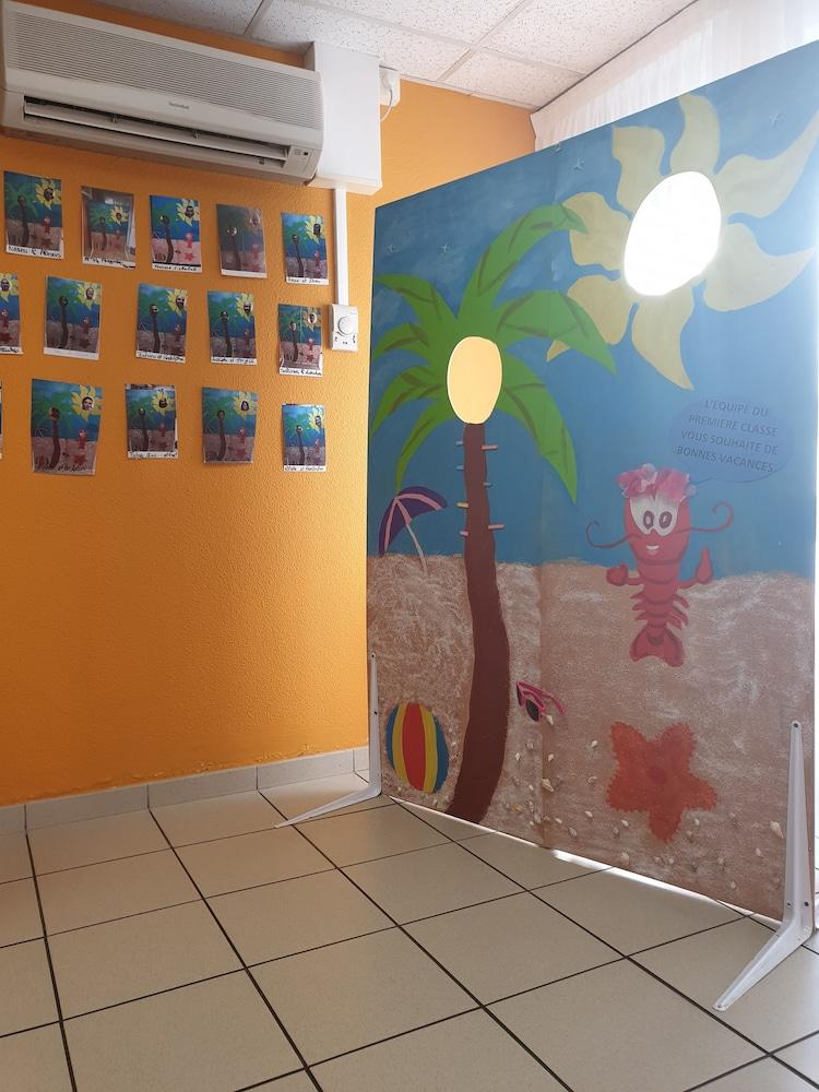 Premiere Classe Niort Est La Creche מראה חיצוני תמונה
